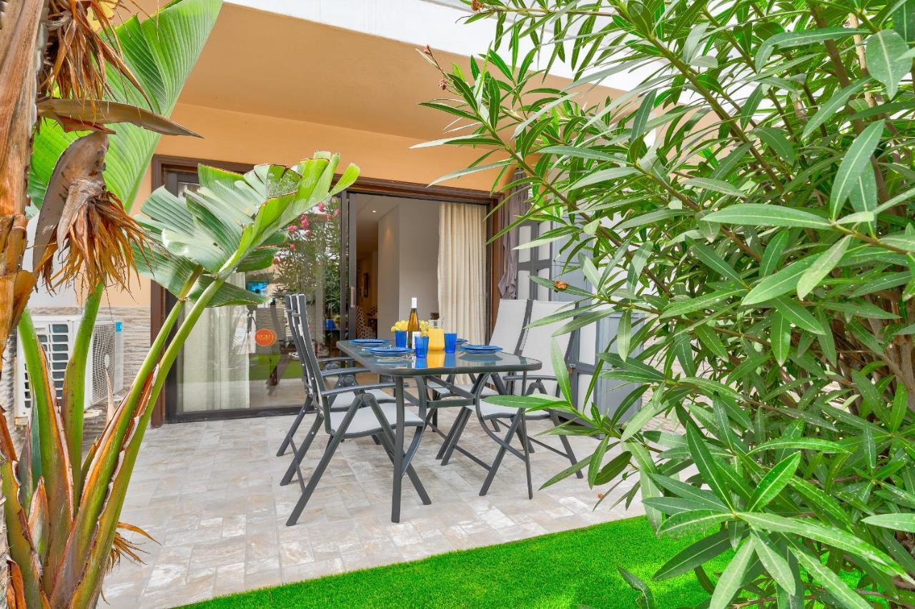 סן מיגל דה אבונה Brand New Apartment In Park Albatros With Pool View מראה חיצוני תמונה